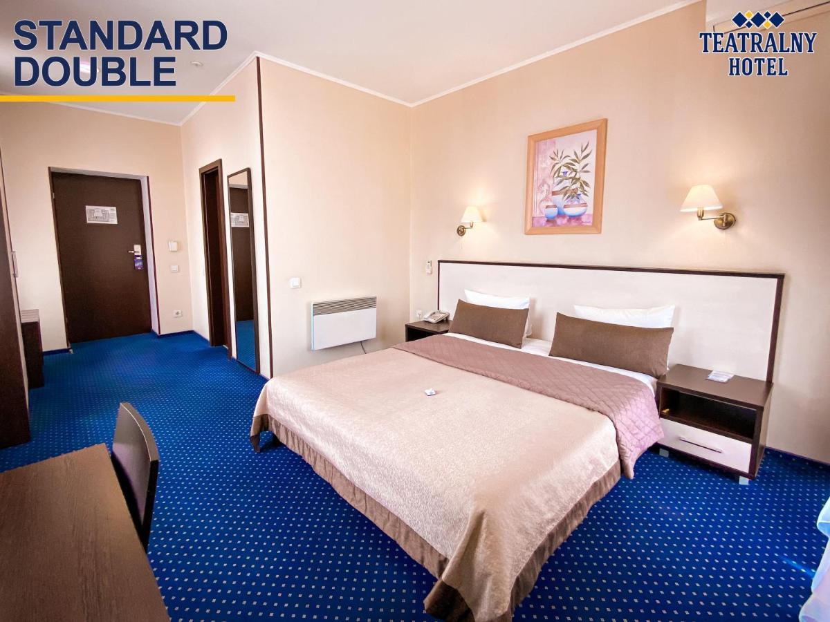 Zaporizhia Teatralny Hotel מראה חיצוני תמונה