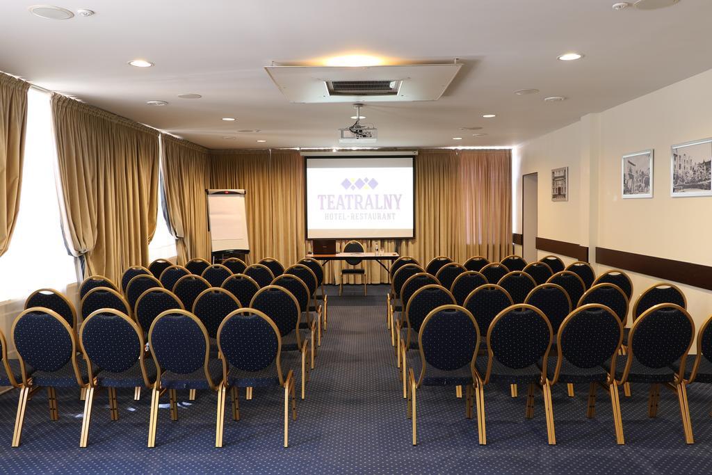 Zaporizhia Teatralny Hotel מראה חיצוני תמונה