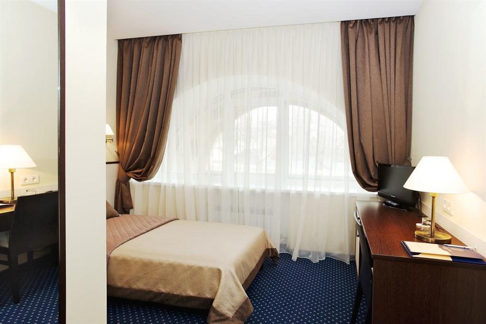 Zaporizhia Teatralny Hotel מראה חיצוני תמונה